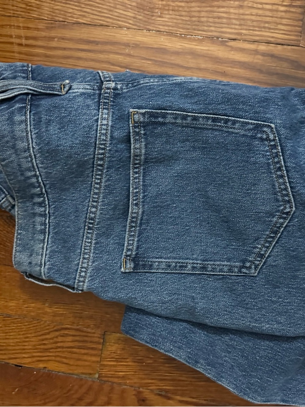 Relaxed Fit Men's Denim Jeans in Washed Blue - Picture 2 of 2